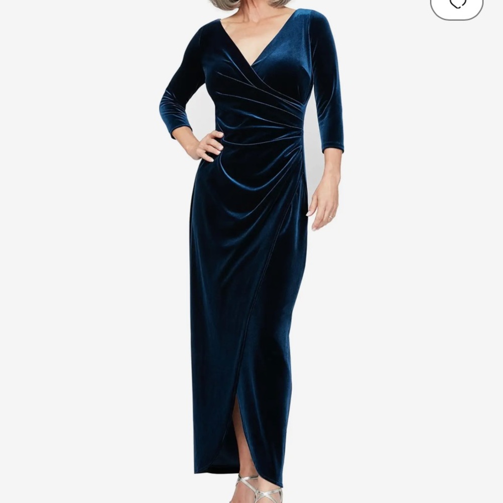 Alex Evenings | Emerald Green Velvet Dress